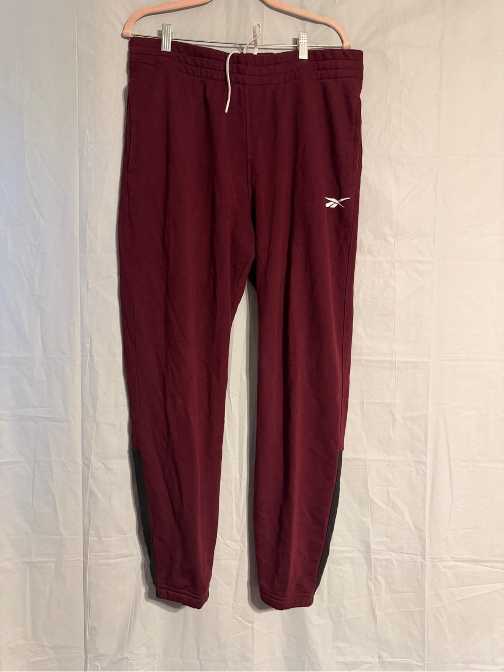 Reebok Men’s Large Burgundy Black Colorblock Jogger Sweatpants Drawstring